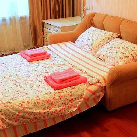 Apartment Near Metro Akademgorodok Kiev Extérieur photo