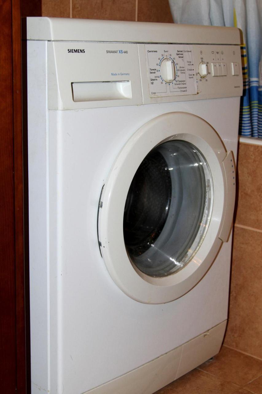 Apartment Near Metro Akademgorodok Kiev Extérieur photo